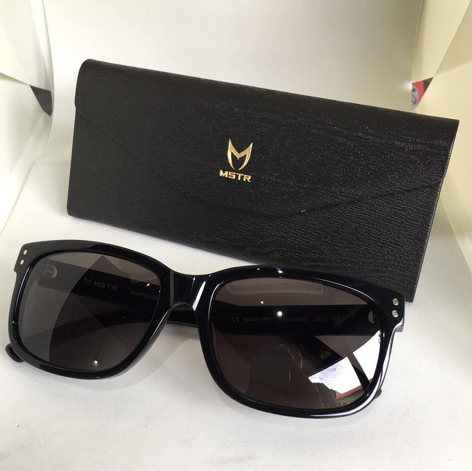 SG205AC MSTR SG205AC BLACK WITH BLACK POLARIZED LENSES - Image 1