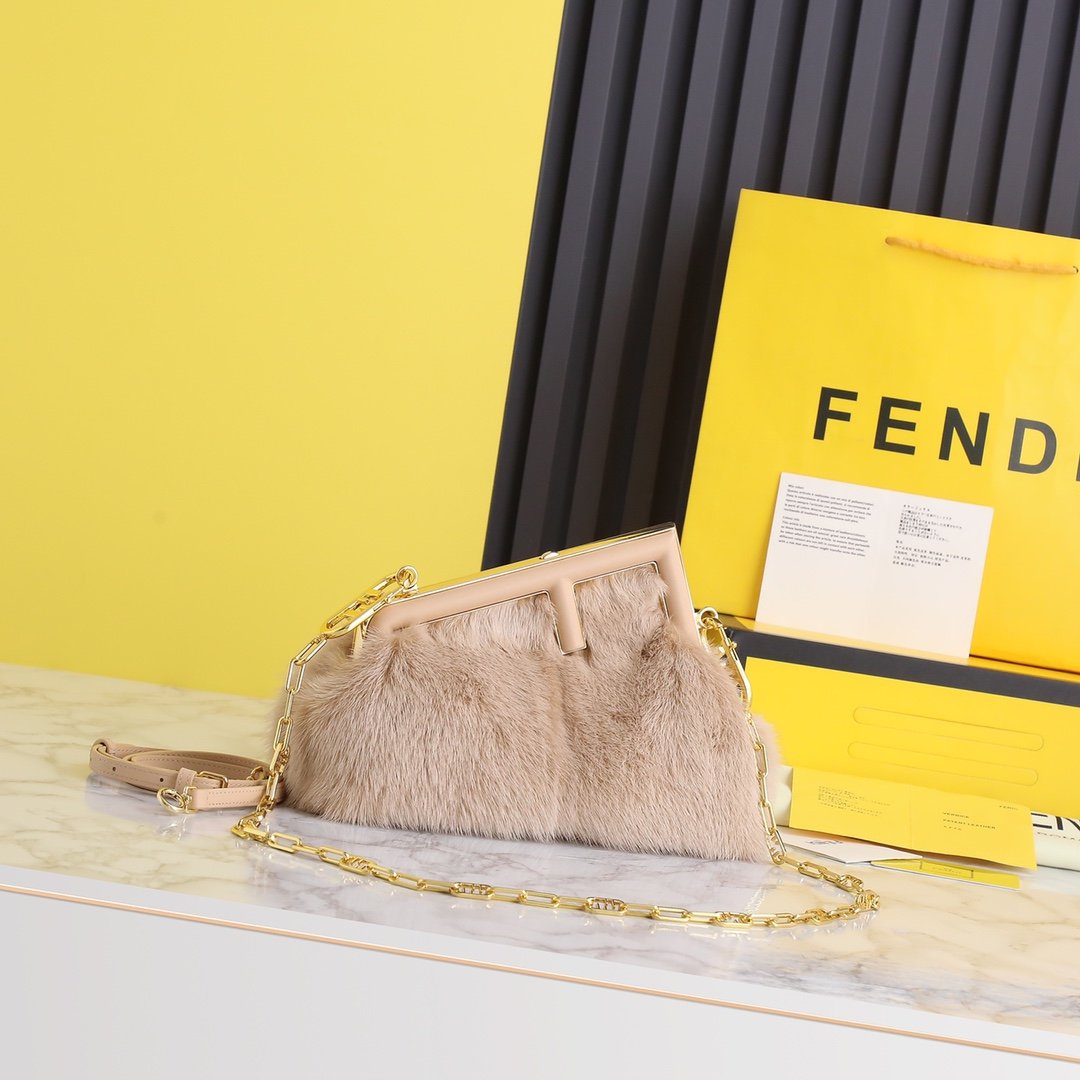 FENDI CROSSBODY BAG  pink